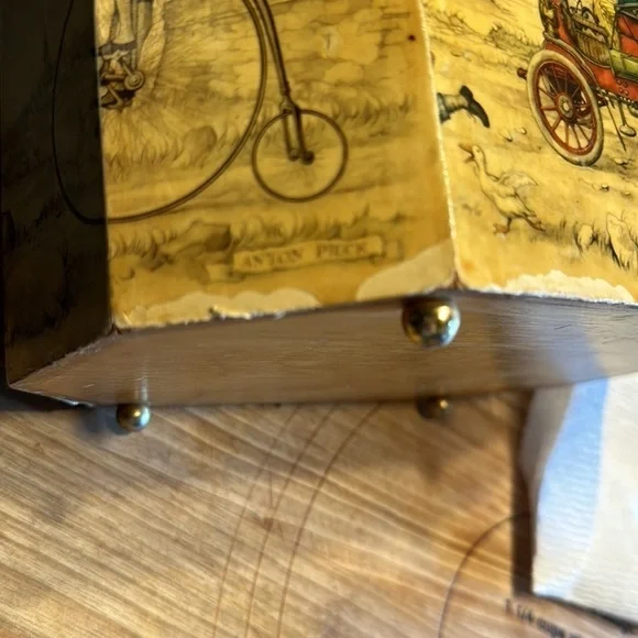 Vintage wooden handbag with lucite handle. Anton Pieck Mid century